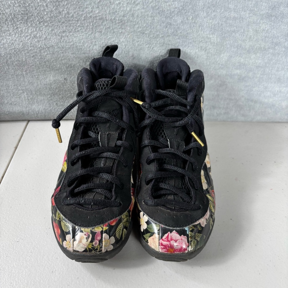 Nike Air Foamposite One Floral (GS) Youth Kids Size 3Y Black/Pink AT8249-001